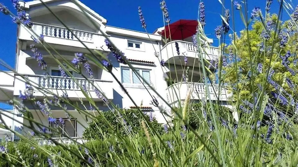 Apartments Lena Sutomiscica