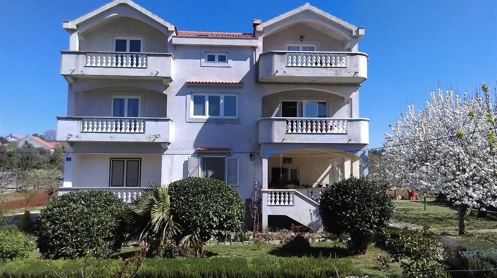 Apartments Lena Sutomiscica